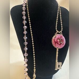 Betsey Johnson Glitter Rose necklace